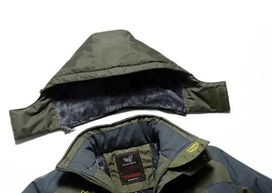 EB | Windjacke: Winterliche Eleganz Neu Definiert