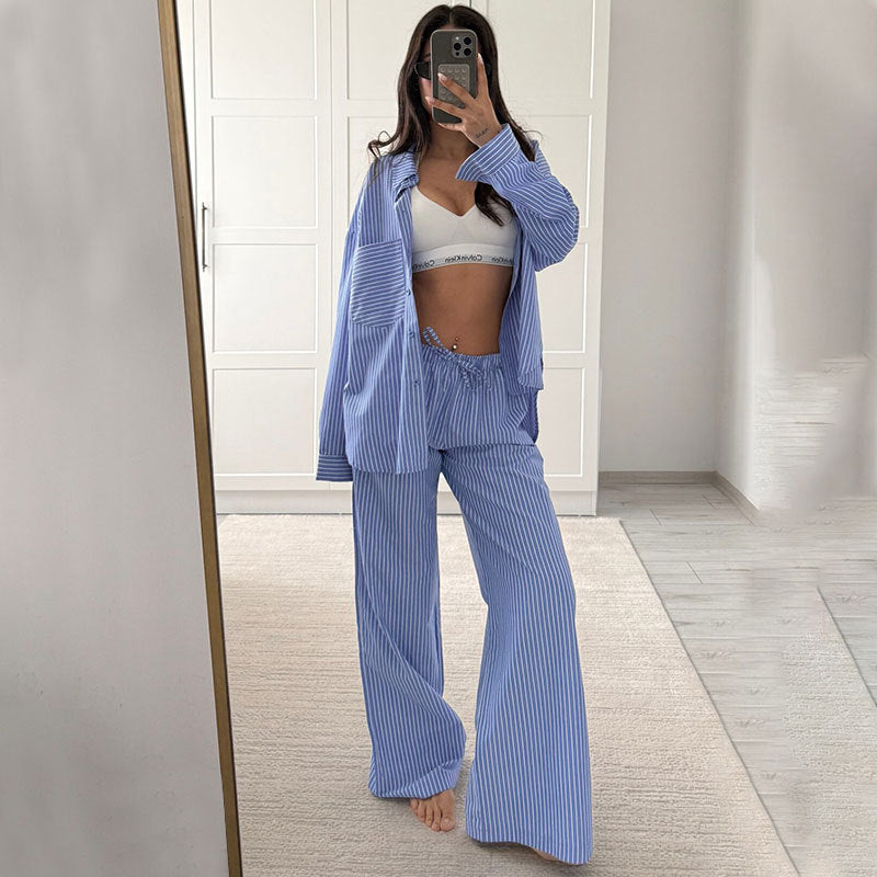 Damen gemütliches und stilvolles Pyjama-Set mit gestreiftem Design EB