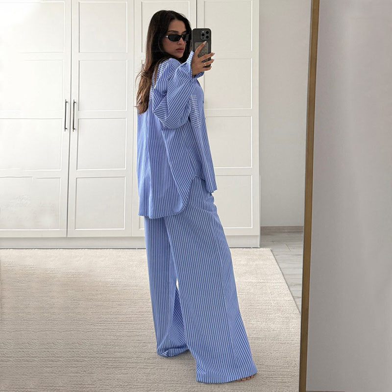 Damen gemütliches und stilvolles Pyjama-Set mit gestreiftem Design EB