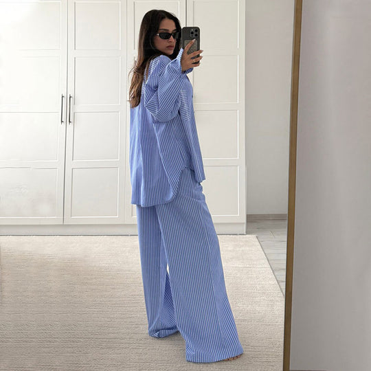 Damen gemütliches und stilvolles Pyjama-Set mit gestreiftem Design EB