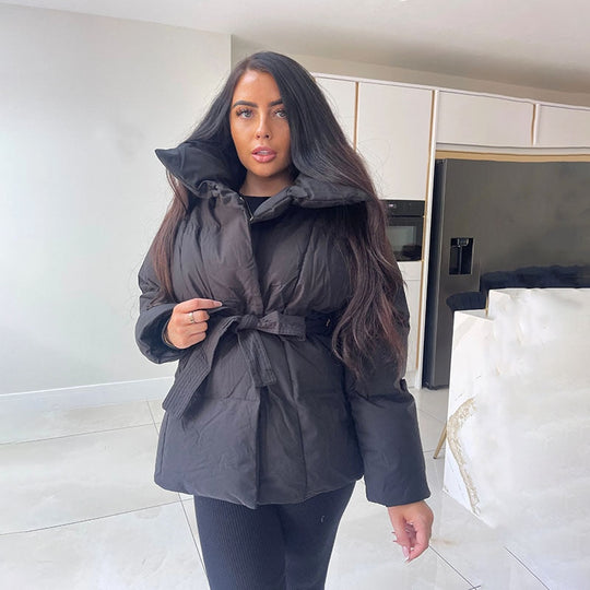 EB | Damen Dicke Winterjacke mit Gürtel und Hohem Kragen