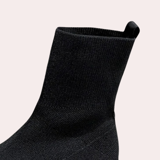 Trendige Strickstiefel für Damen EB