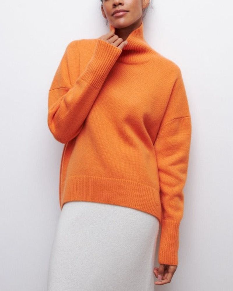 EB | Stehkragensweater