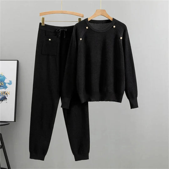 EB | Strick-Loungewear Set mit Perlenakzenten