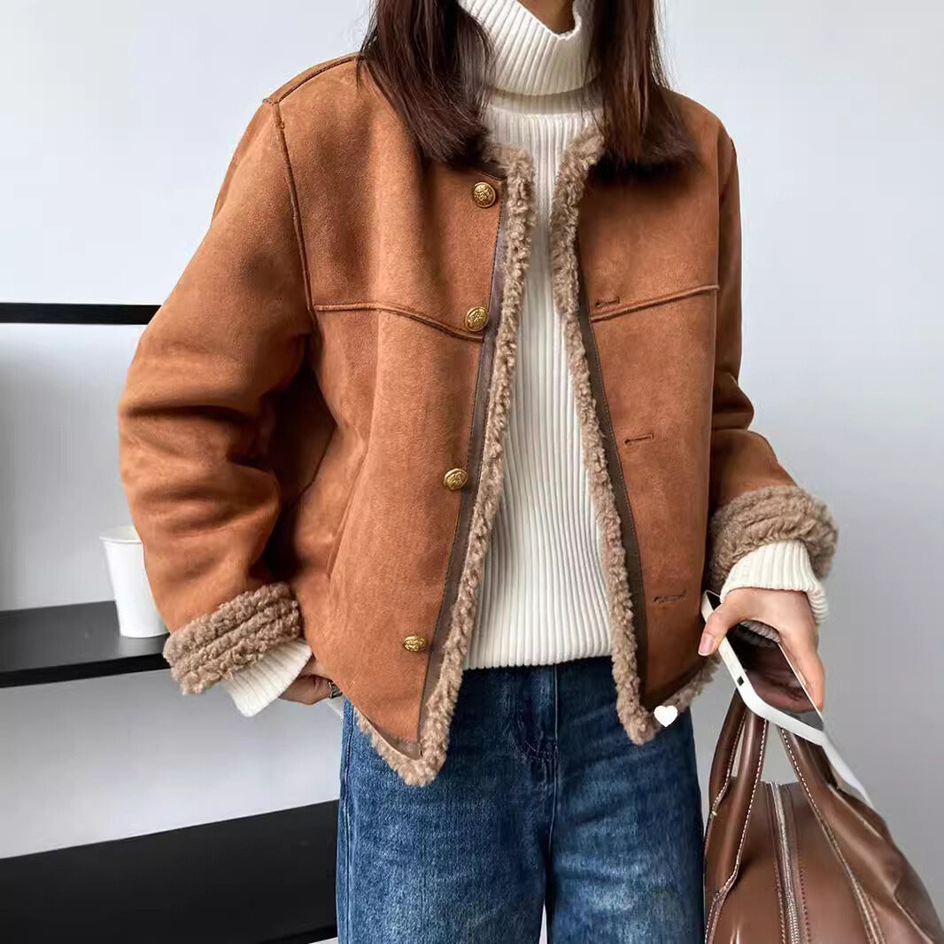 EB | Sherpa Chic Mantel