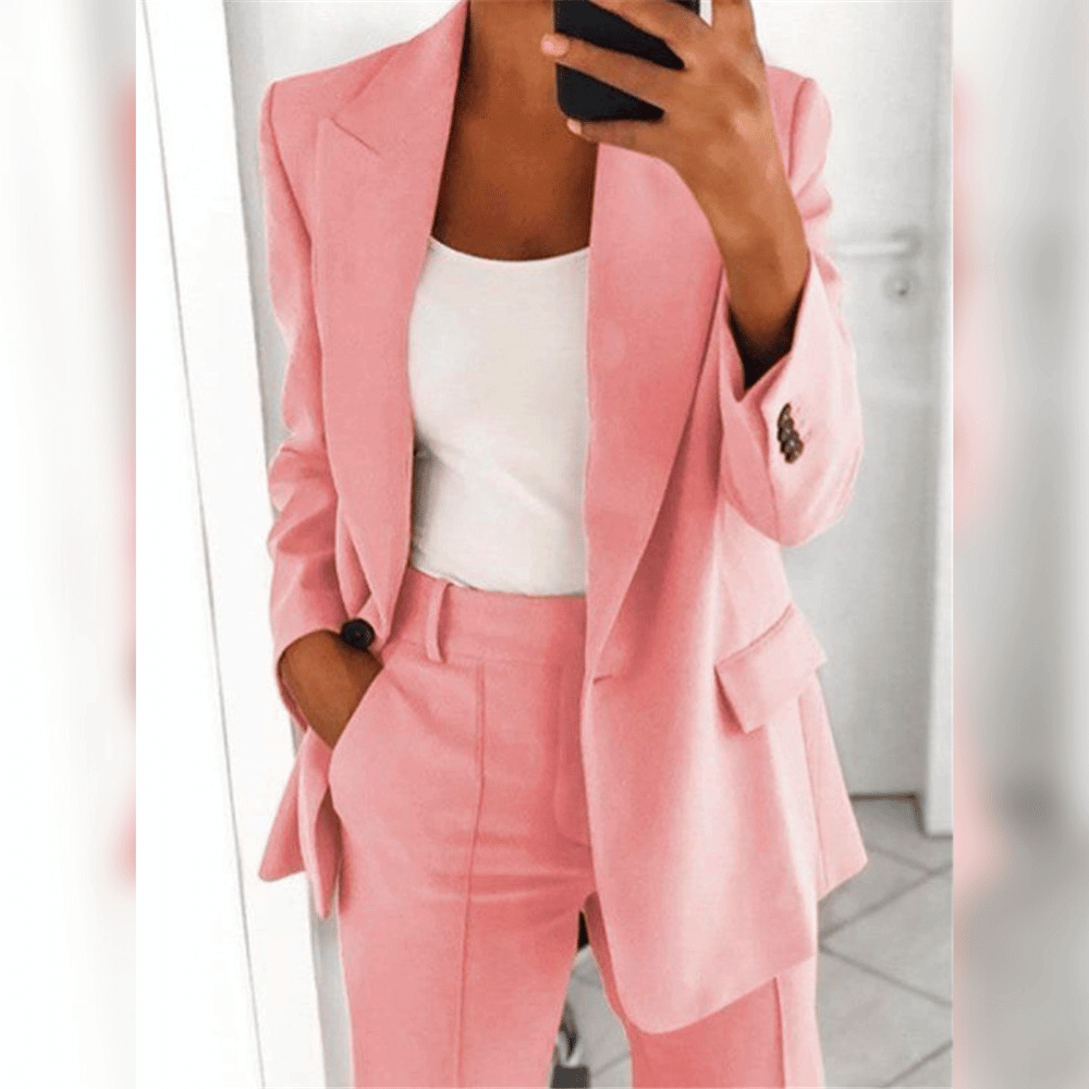 EB | Eleganter Anzug für Frauen