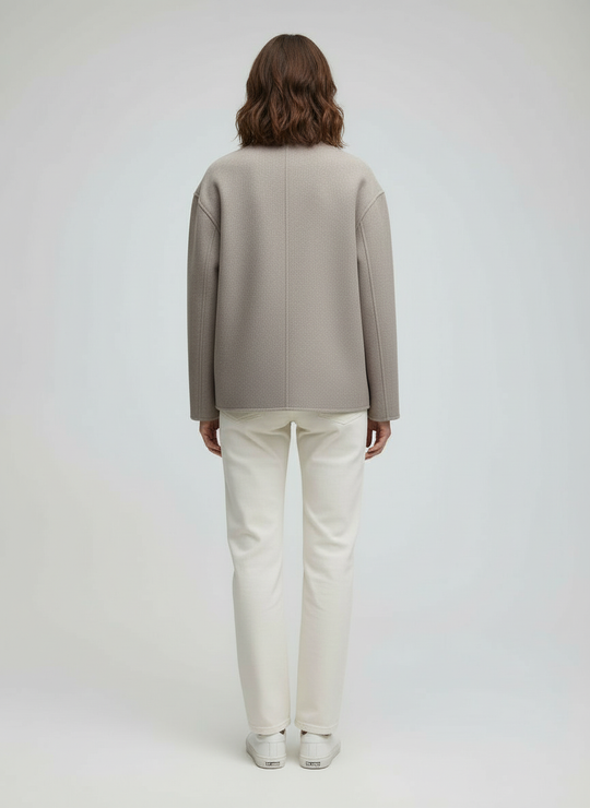 EB | Damenjacke – Kurze Wolljacke in Beige mit Stehkragen & Knopfverschluss
