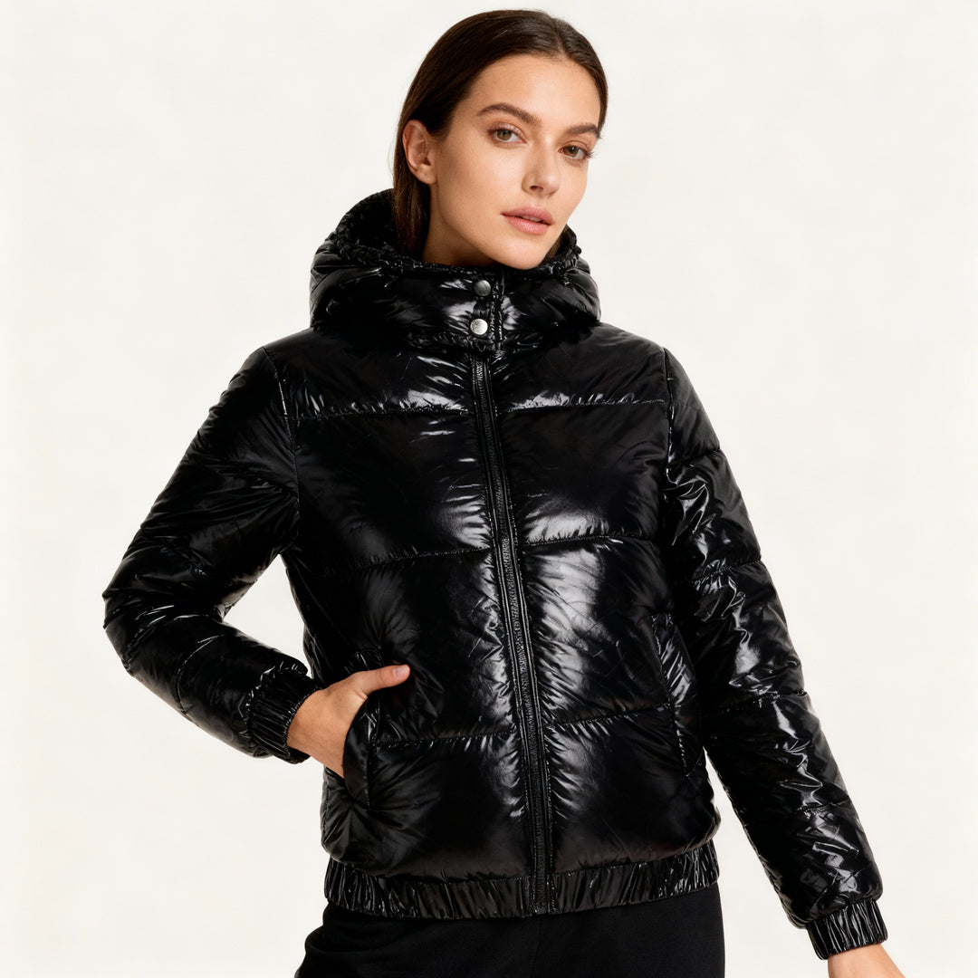 Damen glänzende Winterjacke mit Kapuze – Wasserabweisend & Wärmeisoliert – EB