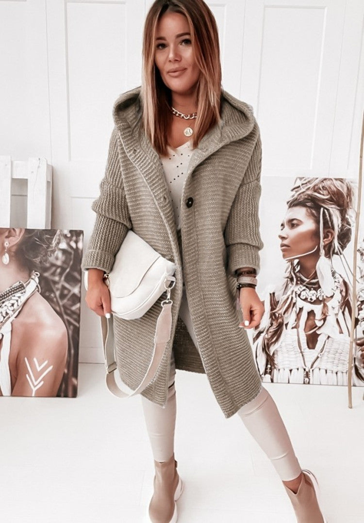 EB | Langärmlige Strickjacke Mit Kapuze Und Knopfleiste