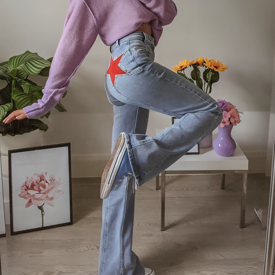 EB | Loose Fit Jeans mit Sternen