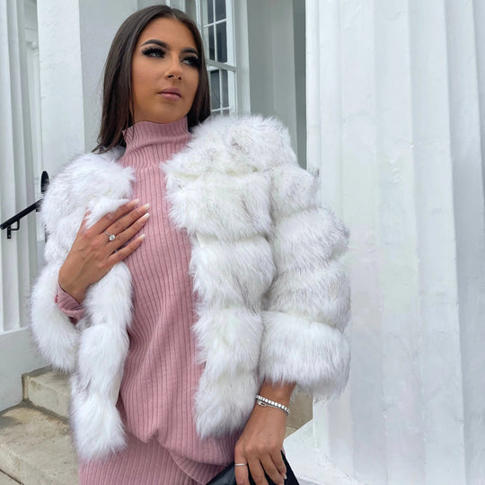 EB | Hochwertige Kunstfell Jacke Edles Design für Eleganz und Komfort