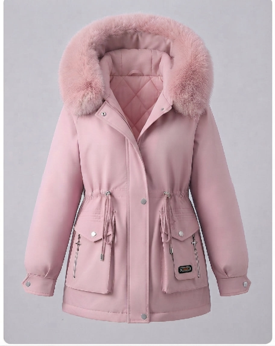 Damen nan kurzer isolierter Utility Parka mit modularen Cargo Taschen und voluminösem Fellkragen EB