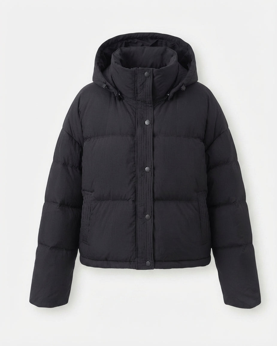 Damen nan kompakter Steppblouson mit extra Volumenkapuze und verdeckter Druckknopfblende EB