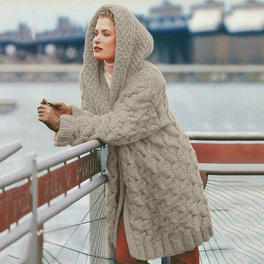 EB | Langer Strickjacke mit Kapuze