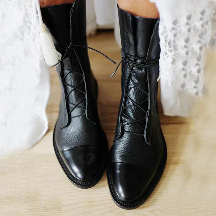 EB | Stiefel mit hohem Absatz