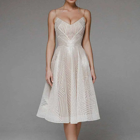 EB | Elegantes Kleid Mit Offenem Rücken