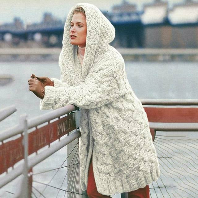 EB | Langer Strickjacke mit Kapuze