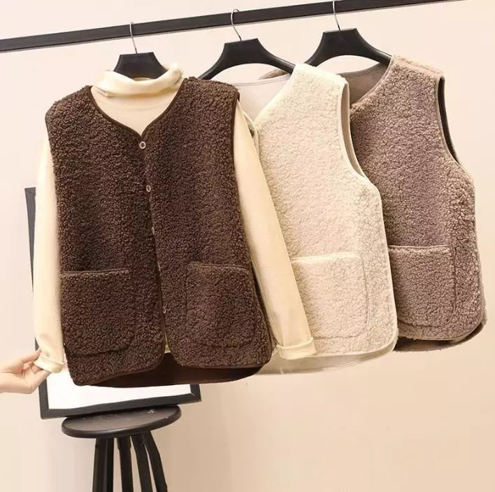 EB | Klassische und Stilvolle Strickjacke