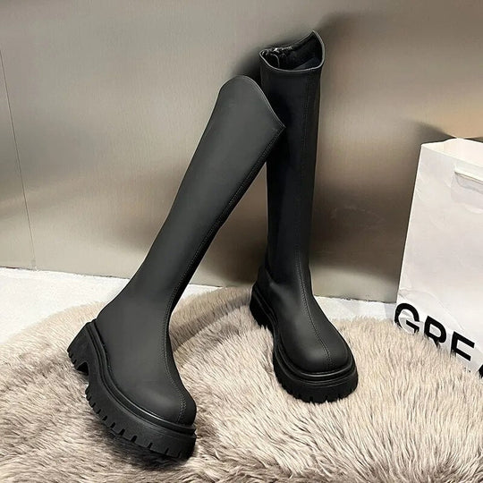 EB | Stiefel bis zum Knie