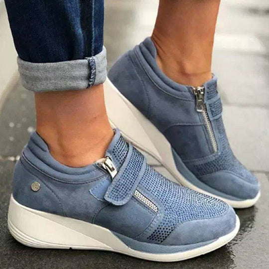 Sneaker mit Keilabsatz EB