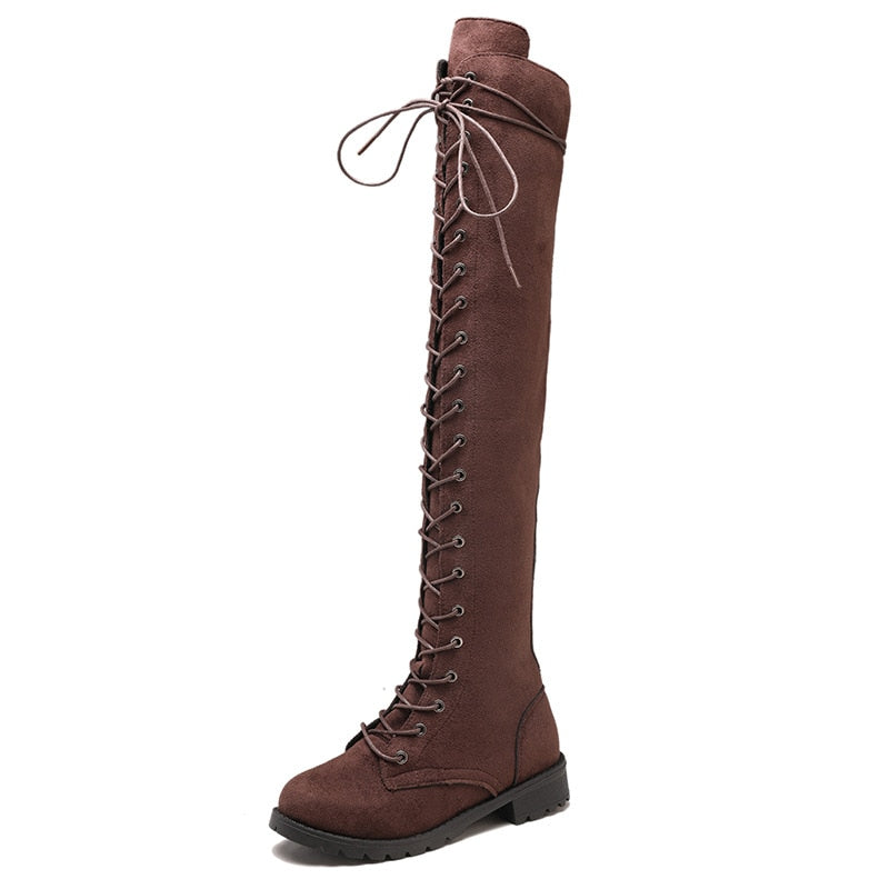 EB Knie Stiefel | Sexy, kantig und auch bequem EB