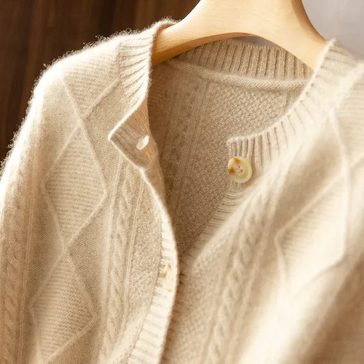 EB | Luxus Strickjacke