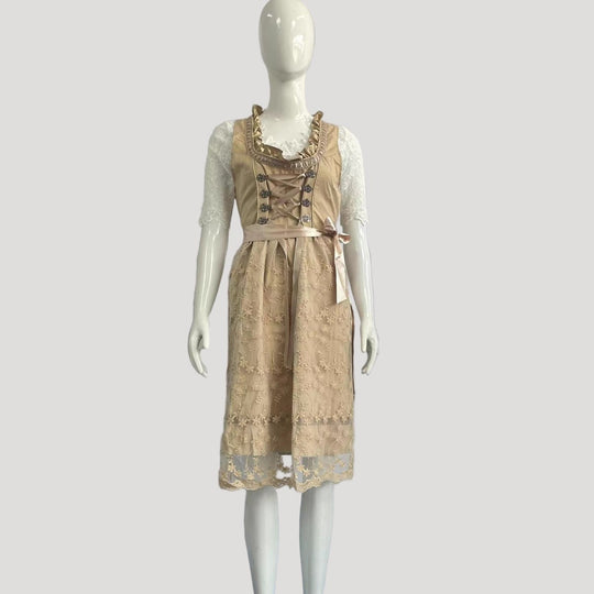 EB | Tracht für Damen mit Schürze und Bluse