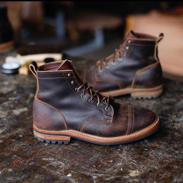 EB | Stiefeletten - Lederlook mit Schnürung und Metallkappe