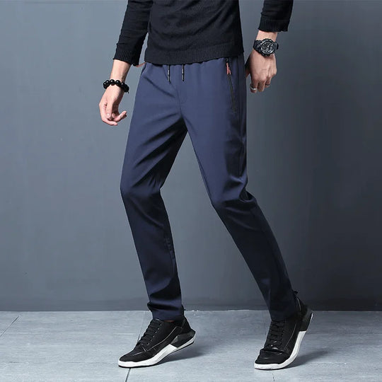 EB | Jogginghose Slim Fit mit Elastischem Bund