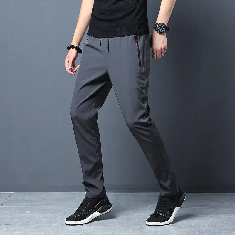 EB | Jogginghose Slim Fit mit Elastischem Bund