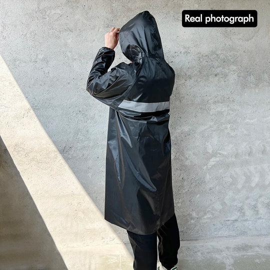 EB | Schwarze Regenjacke für Erwachsene - Wasserfest & Atmungsaktiv für den Außenbereich
