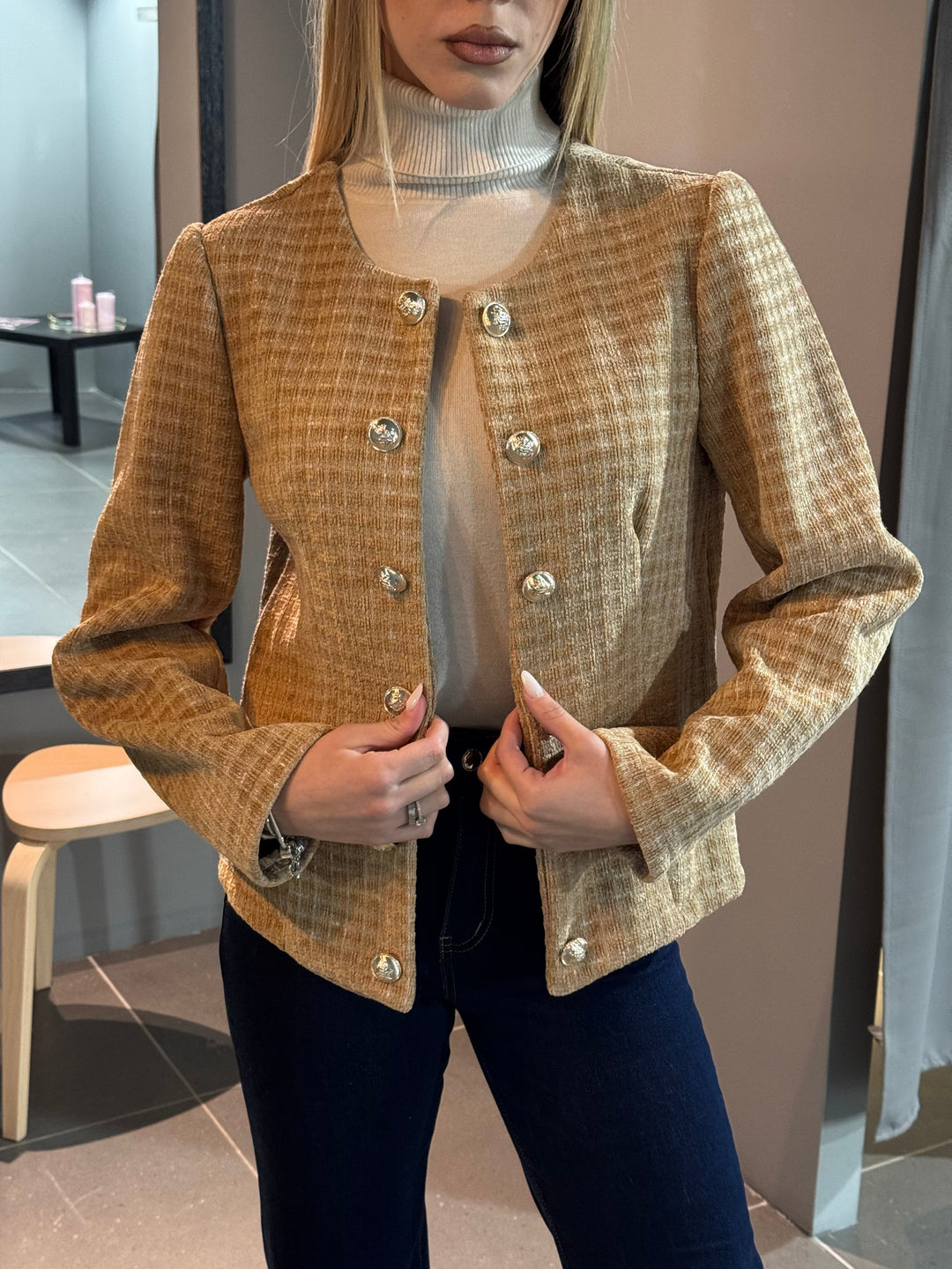 EB | Klassische Tweedjacke mit Perlenknöpfen Elegant und Zeitlos