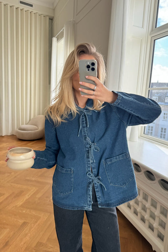 EB | Casual Denim Jacke Zeitlos und Komfortabel Perfekt für Den Alltag