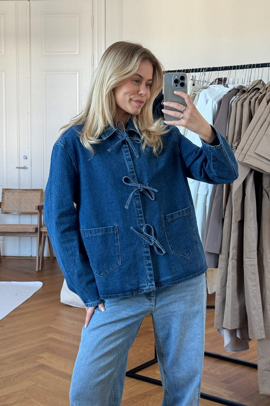 EB | Casual Denim Jacke Zeitlos und Komfortabel Perfekt für Den Alltag
