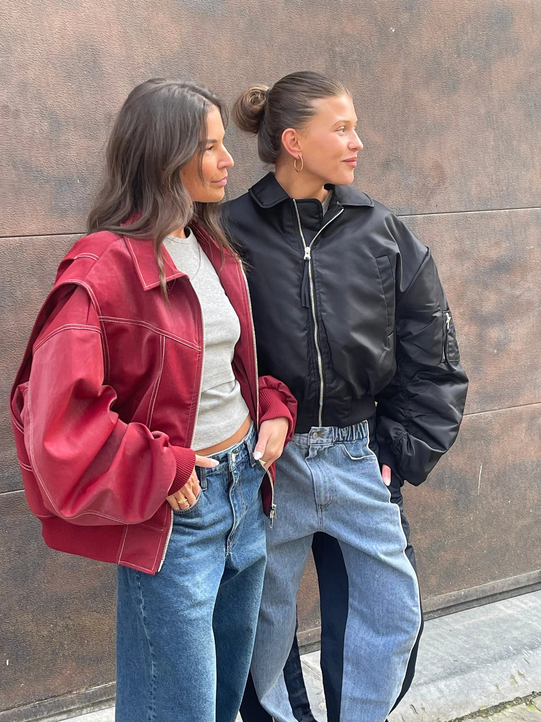 EB | Burgundisch Zip up Jacke in Übergröße mit Kontrastnähten