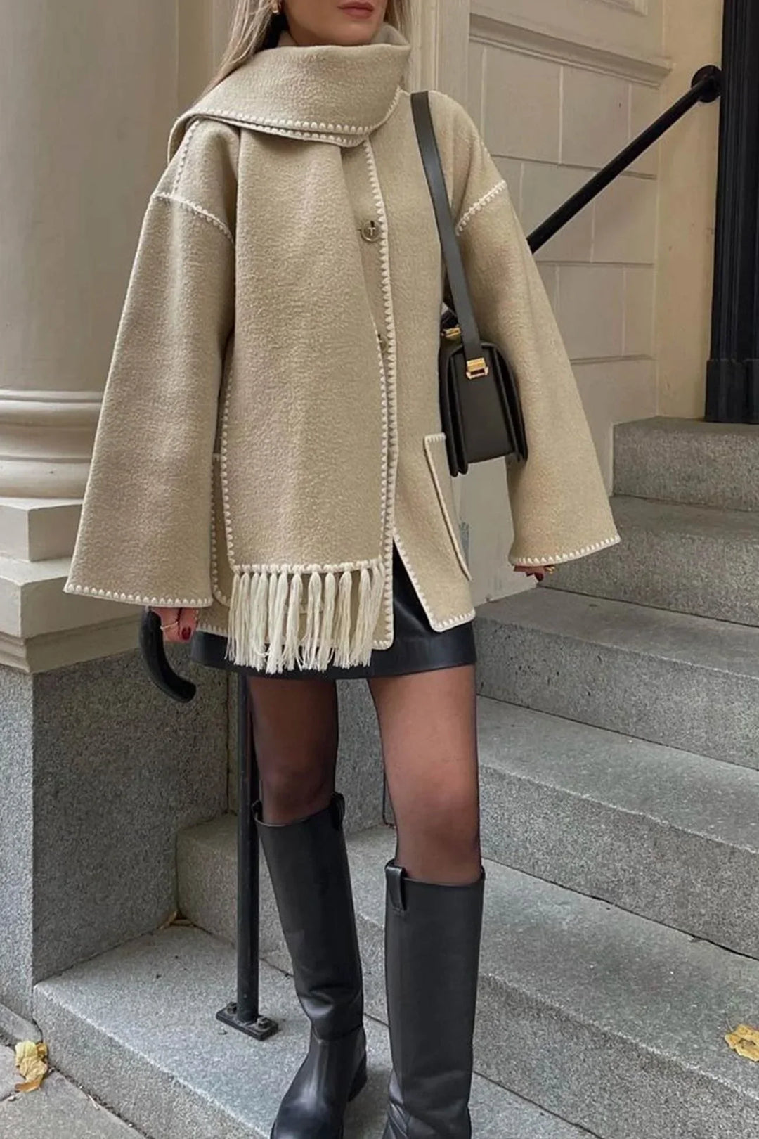 EB | Mantel Poncho-Stil - Oversized Passform - Wollmischung - Hoher Kragen - 3/4 Ärmel