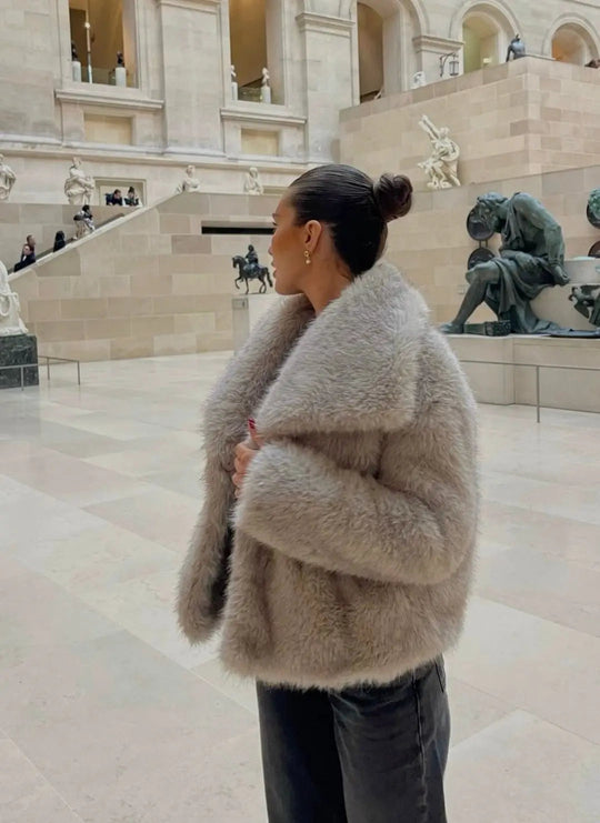 EB | Luxuriöse Kunstfell Jacke Stilvoll, Kuschelig und Zeitlos