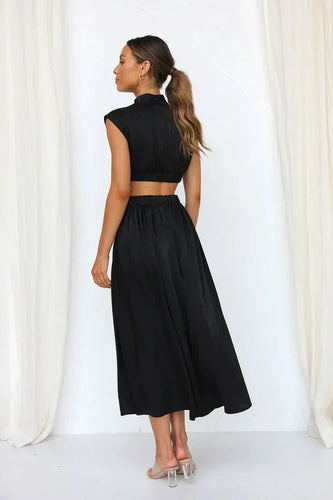 EB | Eleganter Jumpsuit mit Cut-Out Taille