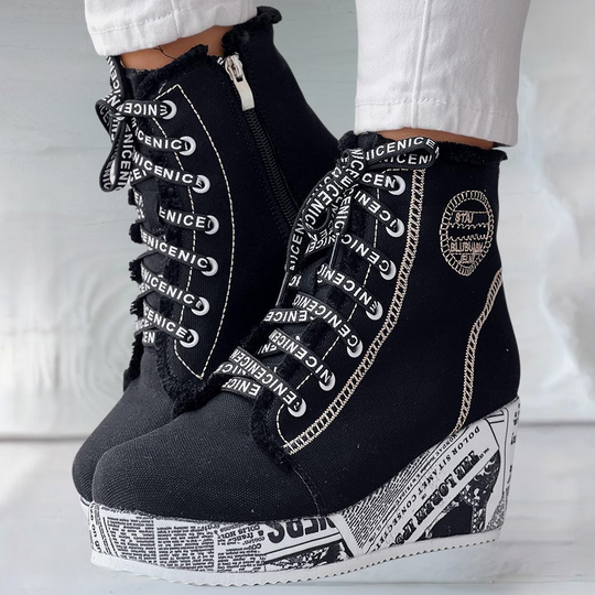 Modische Stiefel für Damen EB