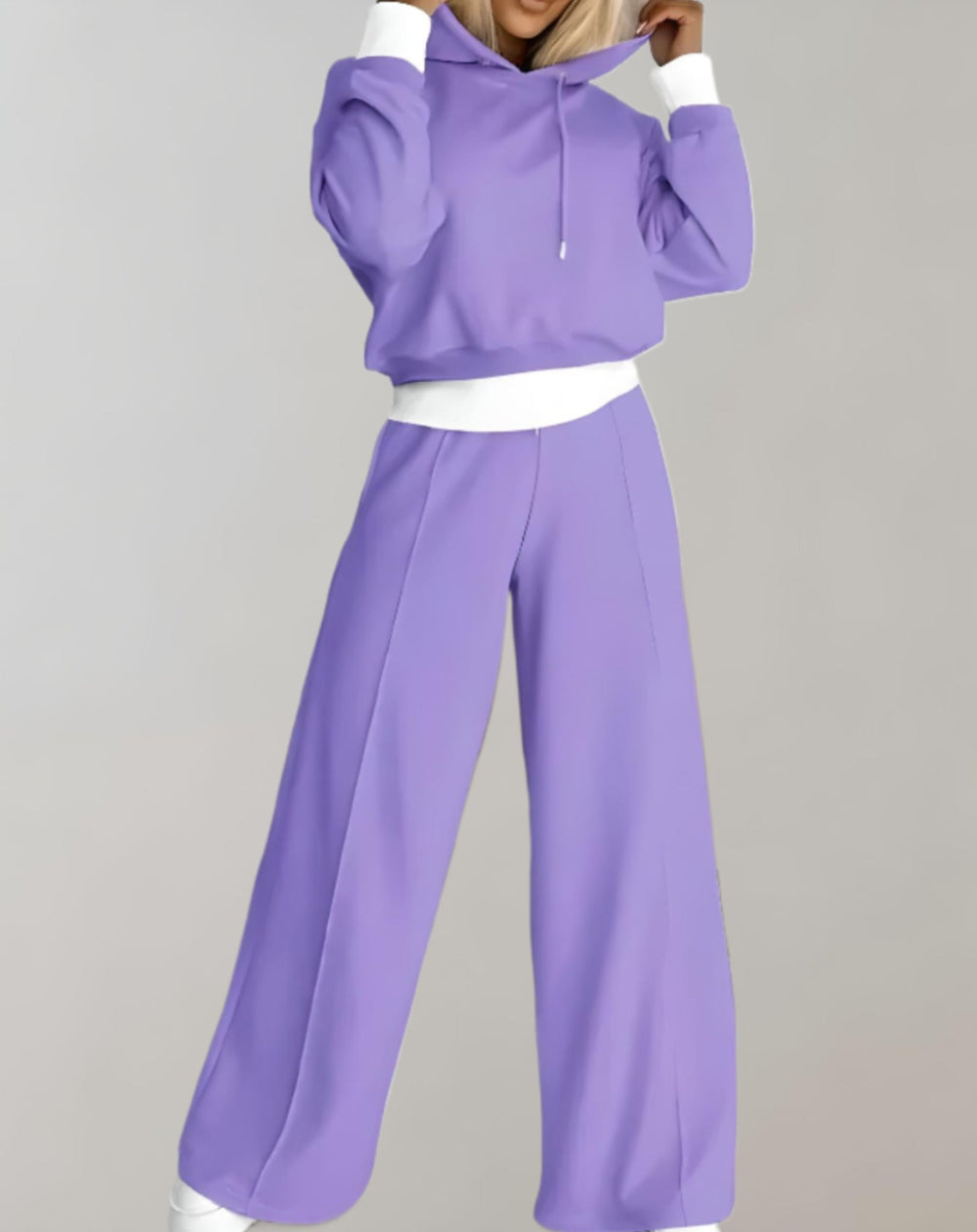EB | Delige Set von Einem Zweifarbigen Hoodie und Einer Hose mit Weitem Bein