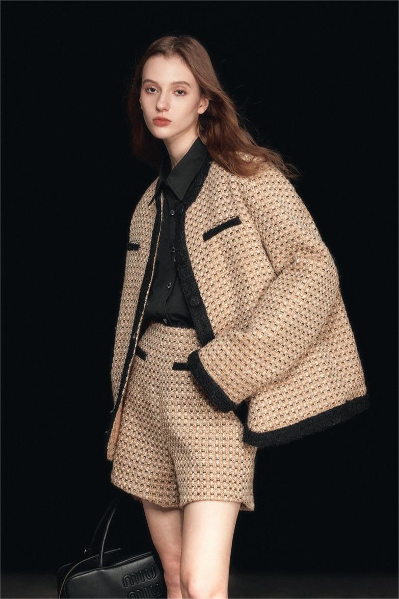 EB | Rundhalsa quilted Jacke