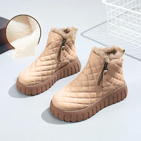 EB | Gepunktete Ankle Boots