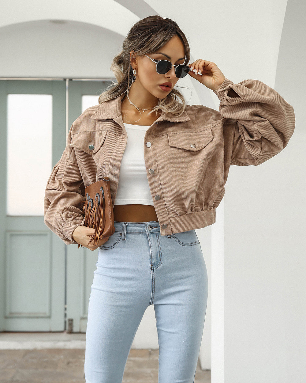 EB | Kurze Corduroy Jacke Baumwollmischung Trendy und Lässig