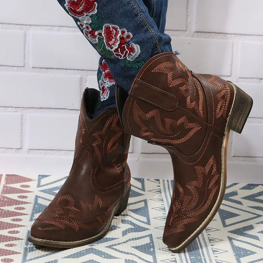 EB | Elegant Gestickte Western Stiefeletten