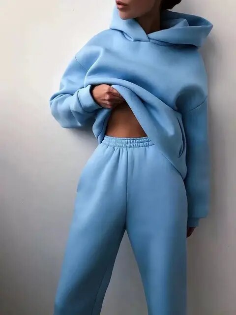 EB | Bequemer Hoodie & Jogginghose