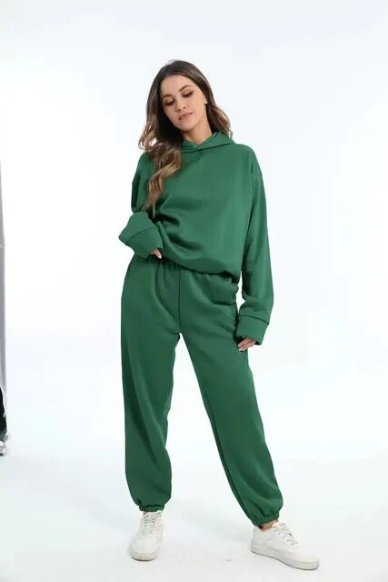 EB | Bequemer Hoodie & Jogginghose
