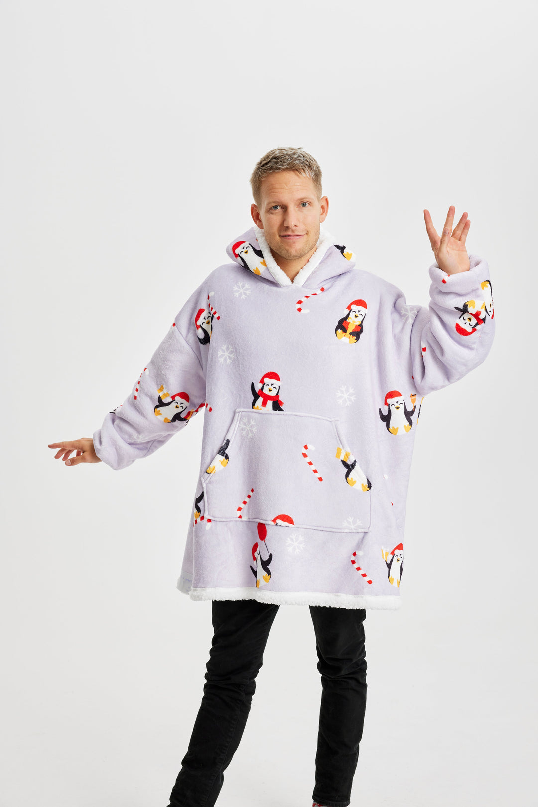 EB | Penguin Traumhoodie