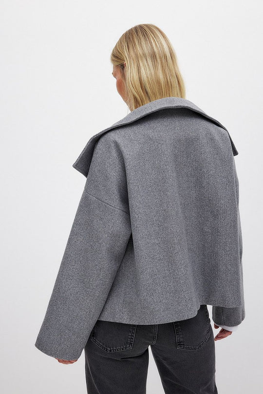 EB | Damen Kurze Oversized Winterjacke mit Reverskragen und Doppelt Knopfrei