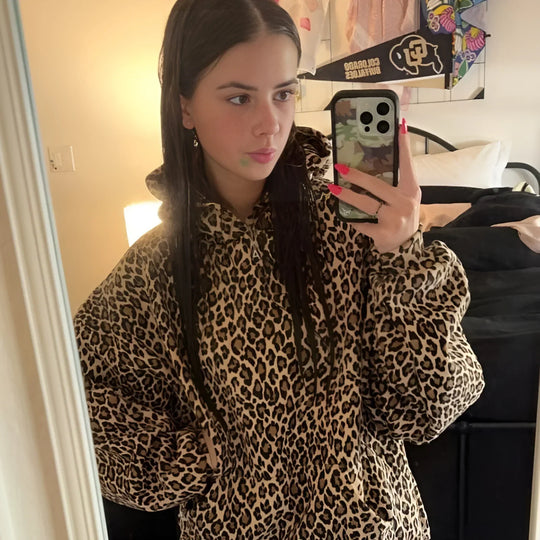 EB | Luxe Damen Kapuzenpullover mit Pantherdruck