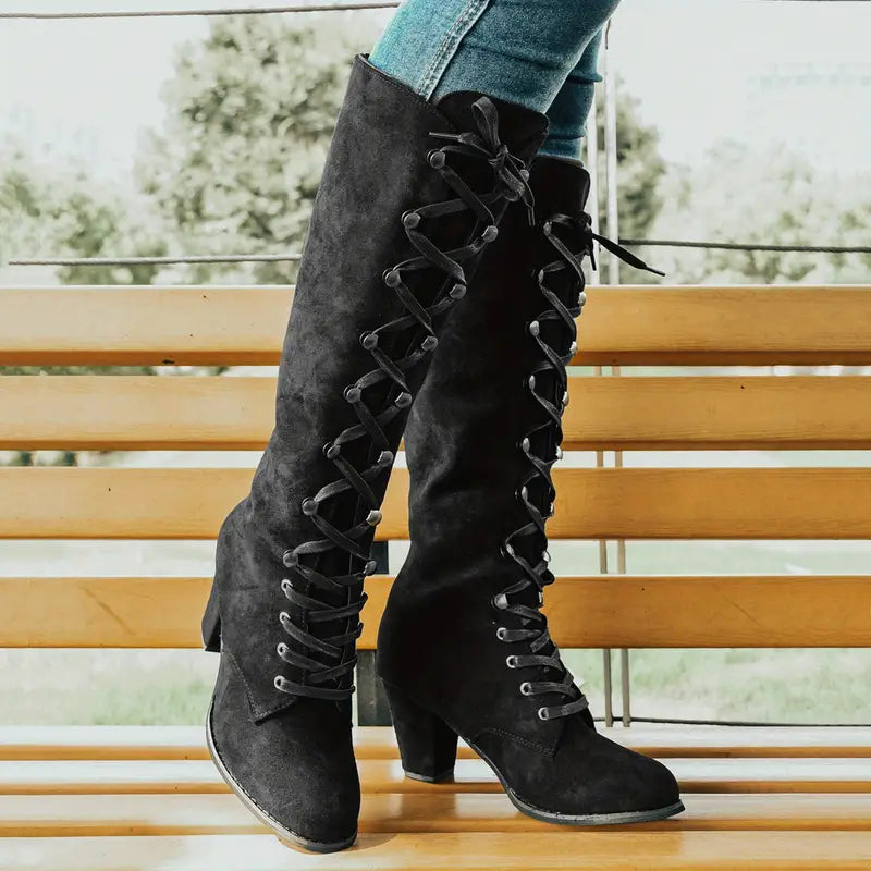 Langer Damen-Stiefel mit hohem Absatz EB